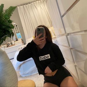 “BABE” crewneck